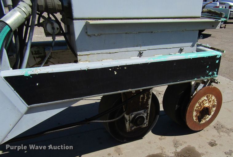 image for item FD9425 2002 Boart Longyear PC390S pavement grinder