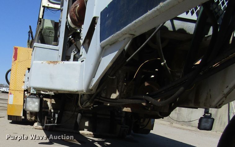 image for item FD9425 2002 Boart Longyear PC390S pavement grinder