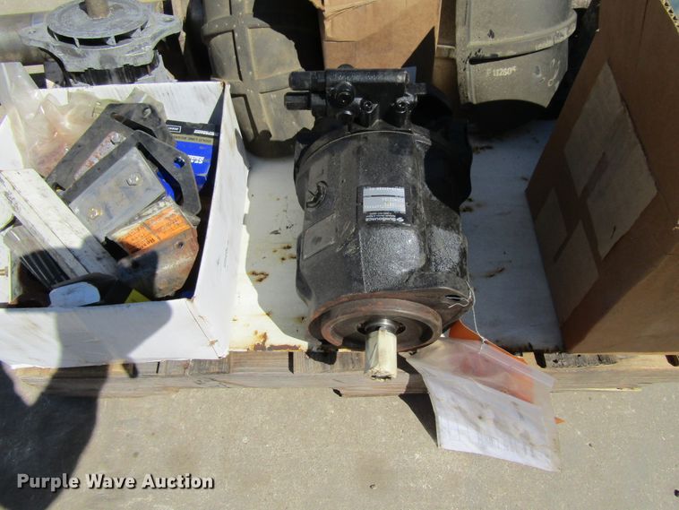 image for item FD9425 2002 Boart Longyear PC390S pavement grinder