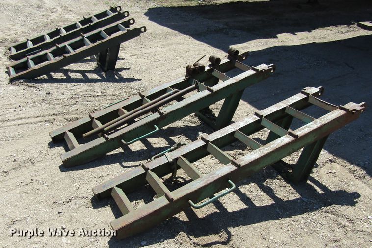 image for item FD9426 1976 LKI equipment trailer