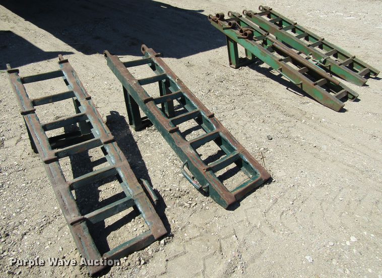 image for item FD9426 1976 LKI equipment trailer