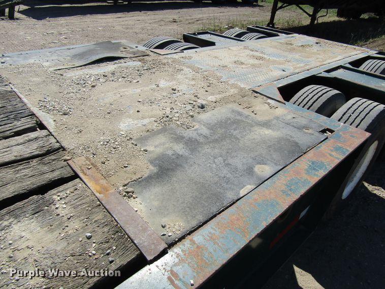 image for item FD9426 1976 LKI equipment trailer