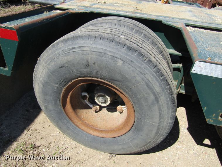 image for item FD9426 1976 LKI equipment trailer