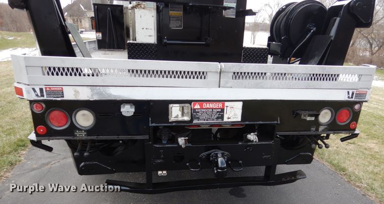 image for item FX9087 2000 International 4900 digger derrick truck