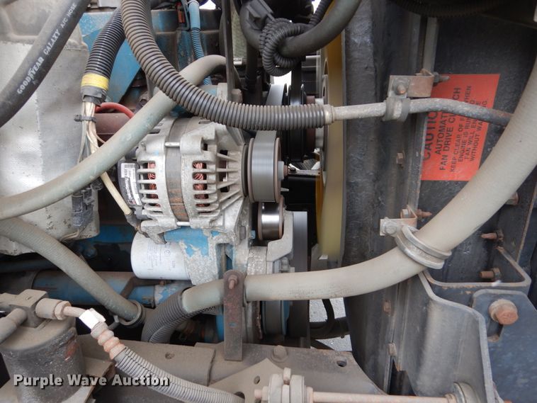 image for item FX9087 2000 International 4900 digger derrick truck