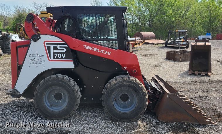 image for item FX9502 Takeuchi TS70V  skid steer loader