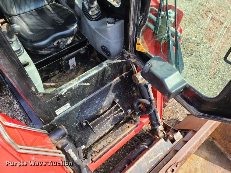 image for item FX9502 Takeuchi TS70V  skid steer loader