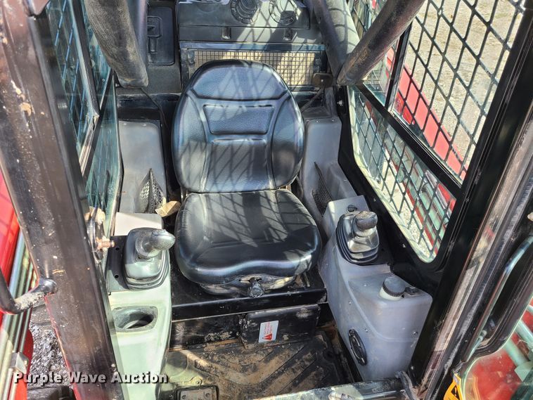 image for item FX9502 Takeuchi TS70V  skid steer loader