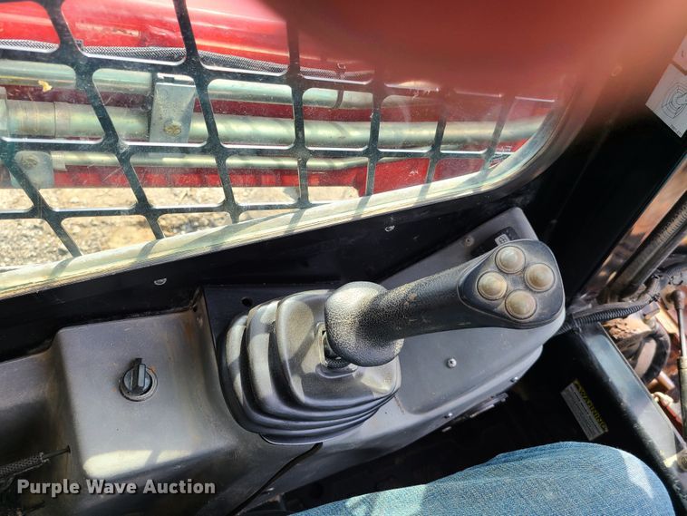 image for item FX9502 Takeuchi TS70V  skid steer loader