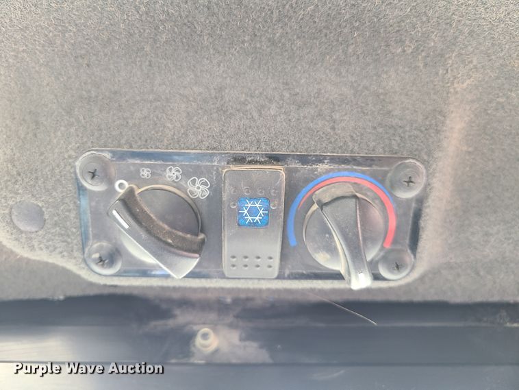 image for item FX9502 Takeuchi TS70V  skid steer loader