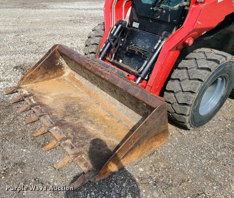 image for item FX9502 Takeuchi TS70V  skid steer loader