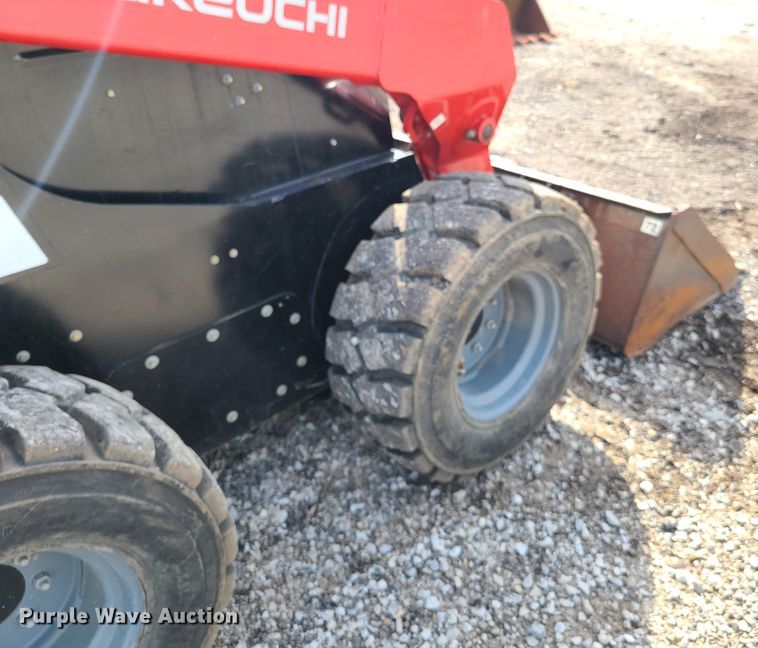 image for item FX9502 Takeuchi TS70V  skid steer loader