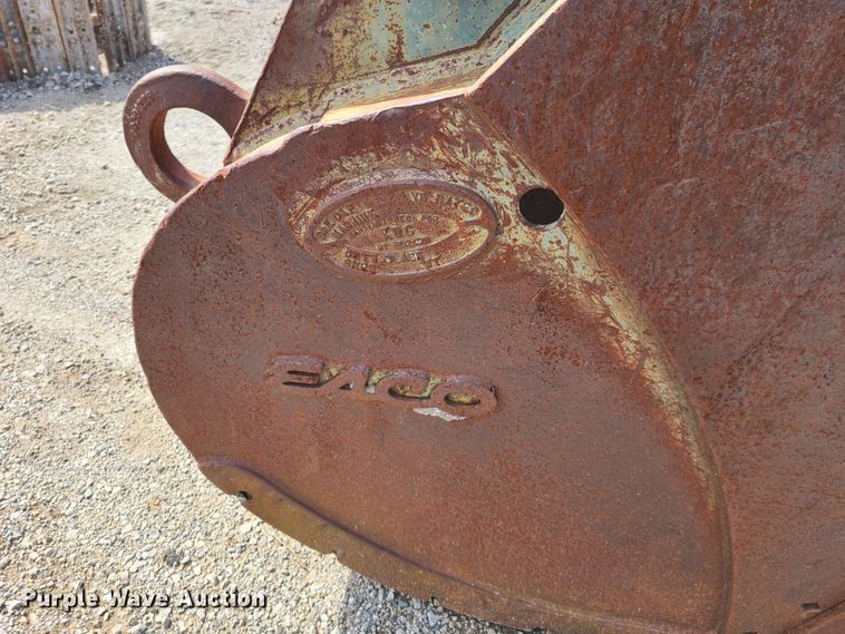 image for item FX9503 Esco 255 32"W excavator bucket