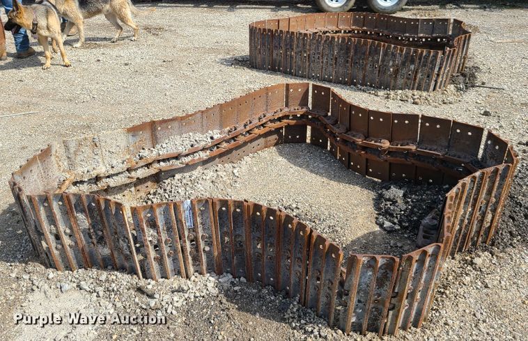 image for item FX9505 Kubota KXO80 excavator tracks