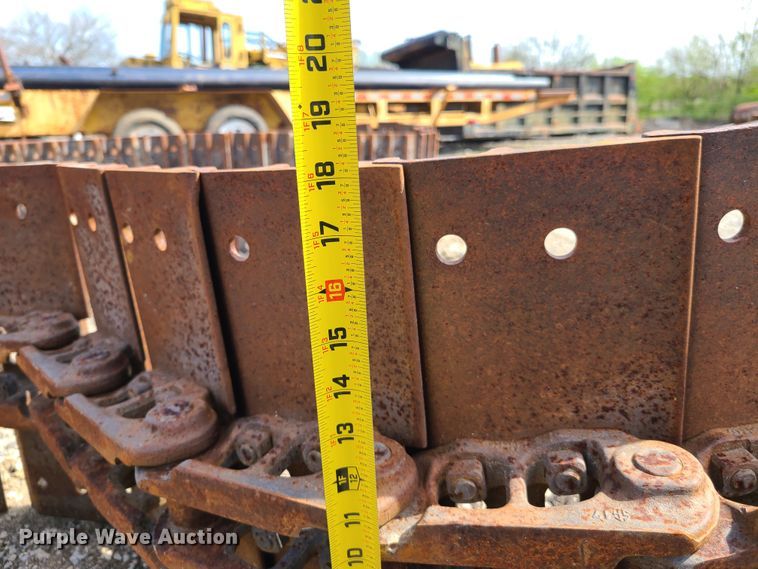 image for item FX9505 Kubota KXO80 excavator tracks