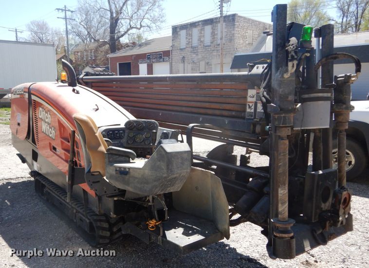 image for item GB9962 2012 Ditch Witch JT1220 Mach 1 directional boring unit