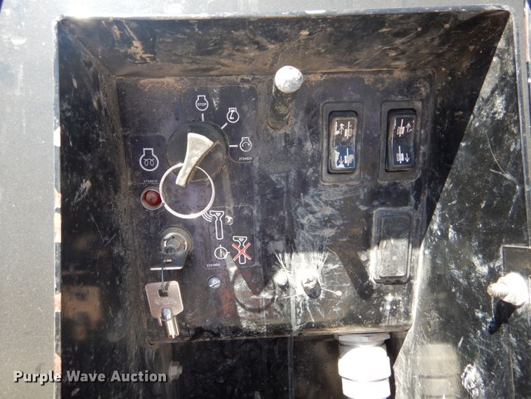 image for item GB9962 2012 Ditch Witch JT1220 Mach 1 directional boring unit