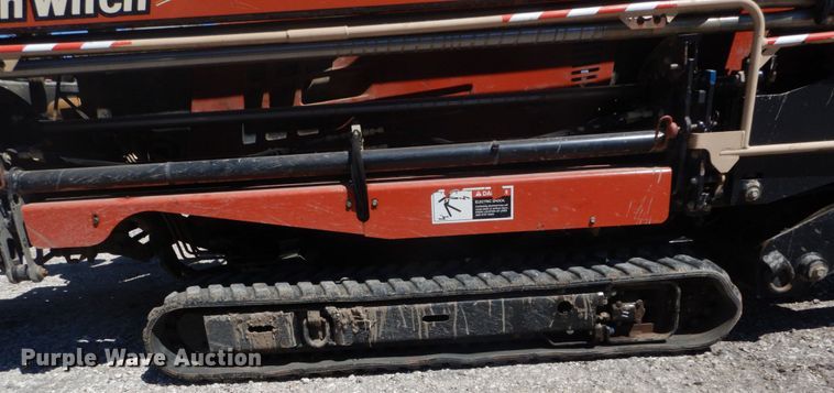 image for item GB9962 2012 Ditch Witch JT1220 Mach 1 directional boring unit