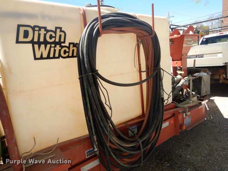 image for item GB9962 2012 Ditch Witch JT1220 Mach 1 directional boring unit