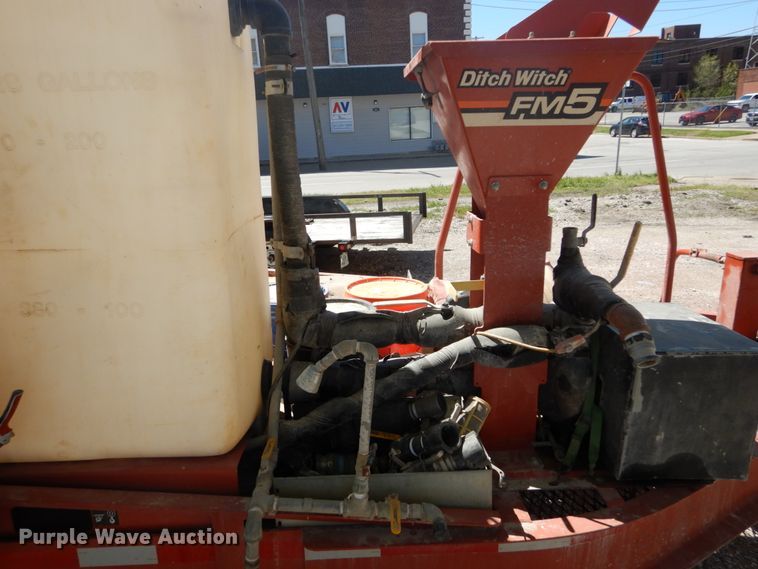 image for item GB9962 2012 Ditch Witch JT1220 Mach 1 directional boring unit