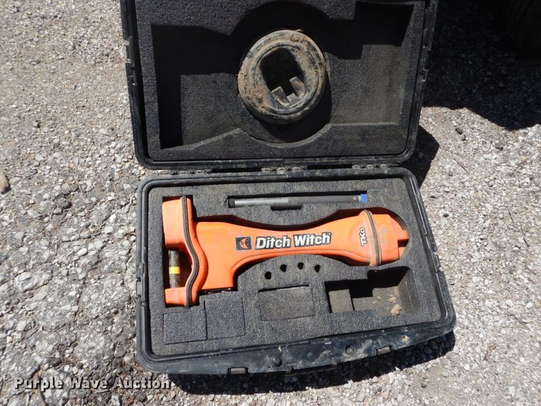 image for item GB9962 2012 Ditch Witch JT1220 Mach 1 directional boring unit