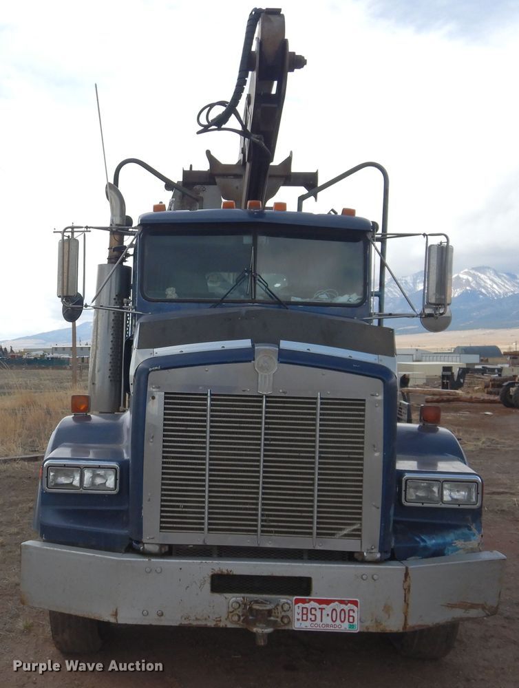 image for item GE9374 1994 Kenworth T800 log loader truck with trailer