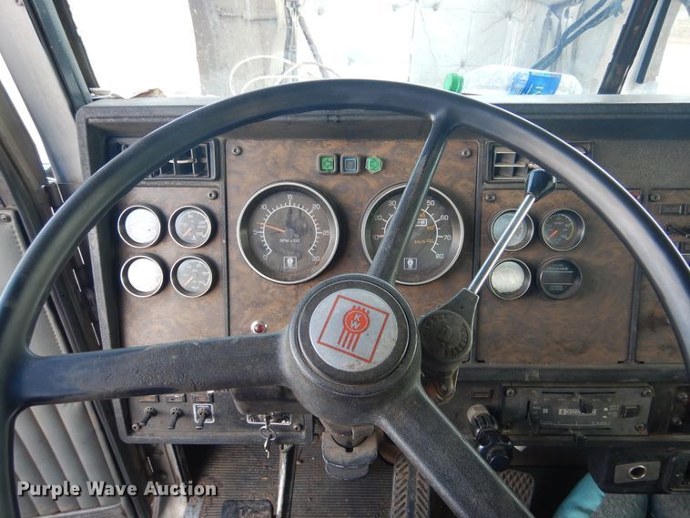 image for item GE9374 1994 Kenworth T800 log loader truck with trailer