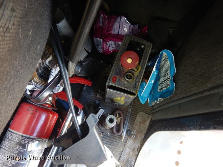 image for item GE9374 1994 Kenworth T800 log loader truck with trailer