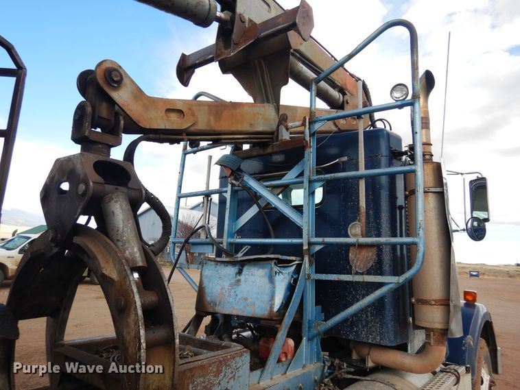 image for item GE9374 1994 Kenworth T800 log loader truck with trailer