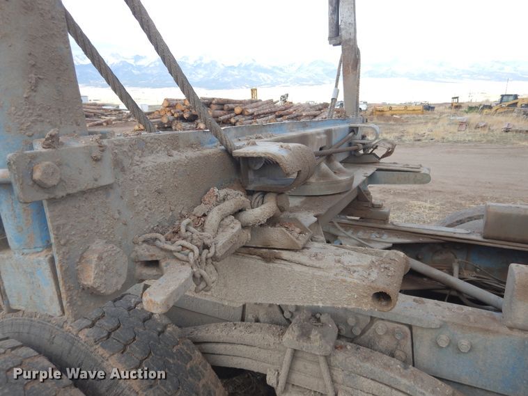 image for item GE9374 1994 Kenworth T800 log loader truck with trailer