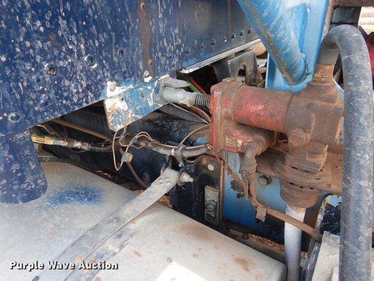 image for item GE9374 1994 Kenworth T800 log loader truck with trailer