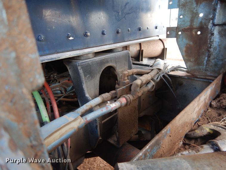 image for item GE9374 1994 Kenworth T800 log loader truck with trailer