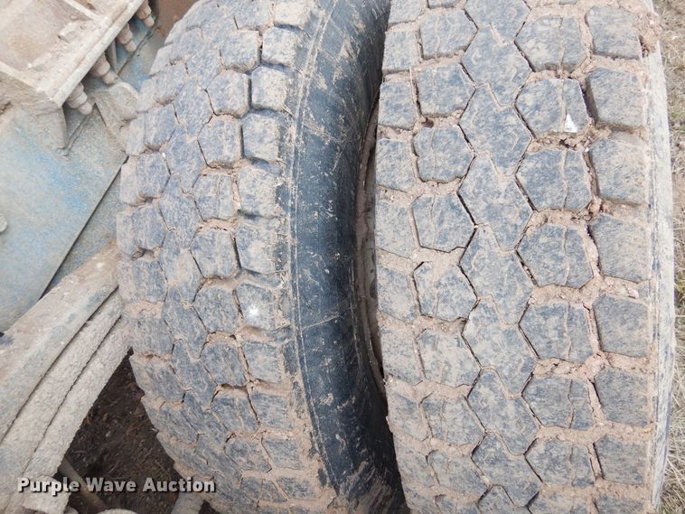 image for item GE9374 1994 Kenworth T800 log loader truck with trailer