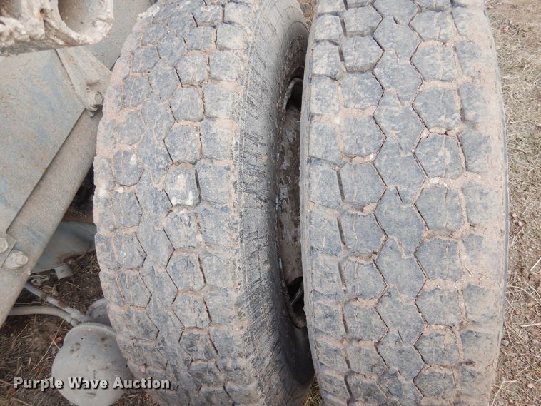 image for item GE9374 1994 Kenworth T800 log loader truck with trailer