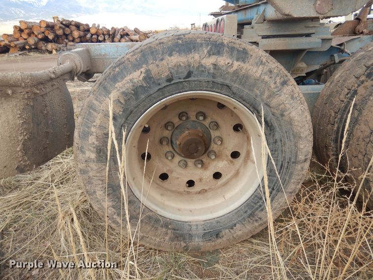 image for item GE9374 1994 Kenworth T800 log loader truck with trailer