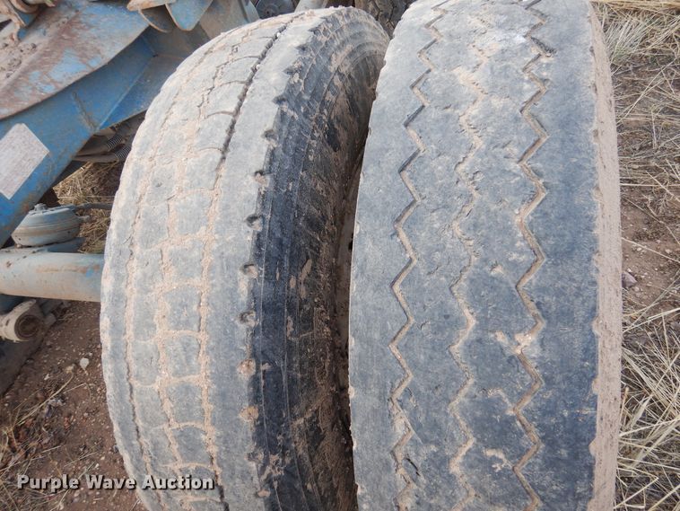 image for item GE9374 1994 Kenworth T800 log loader truck with trailer