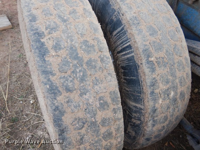 image for item GE9374 1994 Kenworth T800 log loader truck with trailer