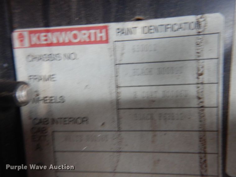 image for item GE9374 1994 Kenworth T800 log loader truck with trailer