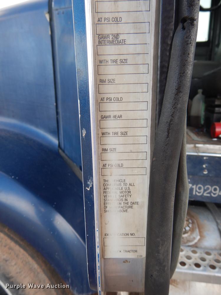 image for item GE9374 1994 Kenworth T800 log loader truck with trailer