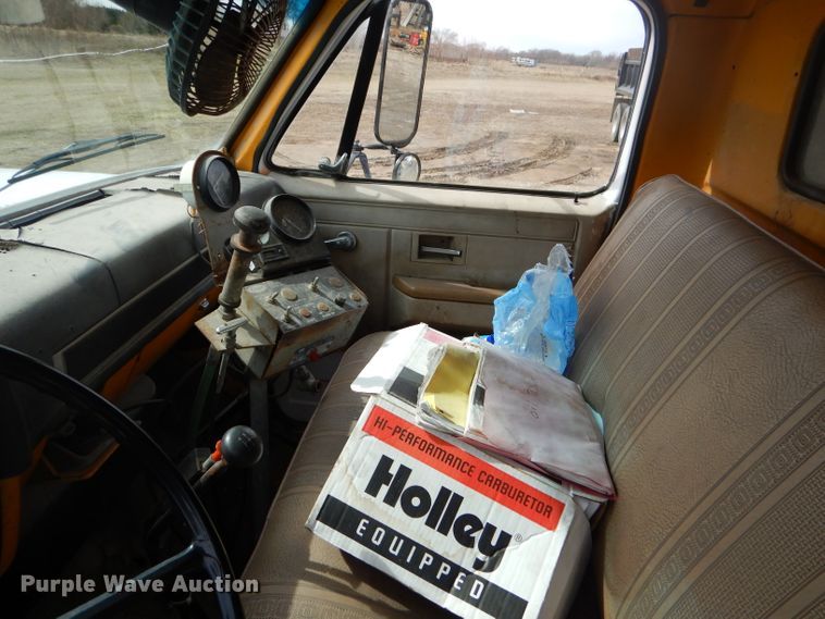 image for item GG9723 1984 Chevrolet C70 oil distribution truck