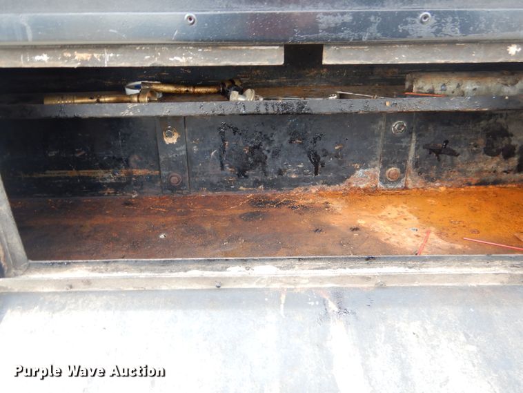 image for item GG9723 1984 Chevrolet C70 oil distribution truck