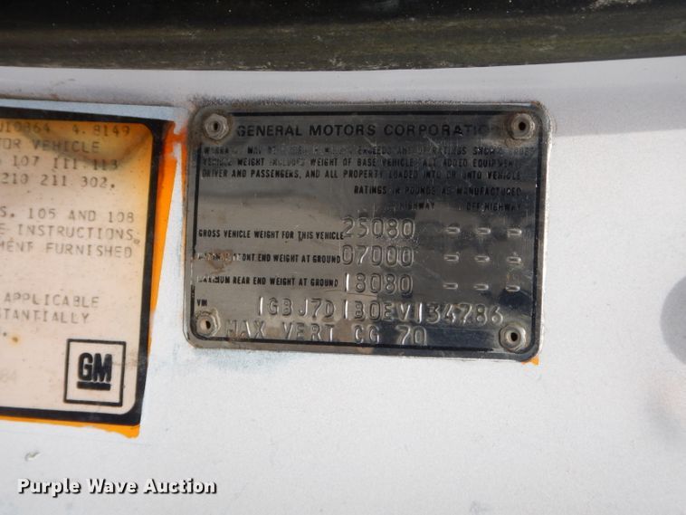 image for item GG9723 1984 Chevrolet C70 oil distribution truck