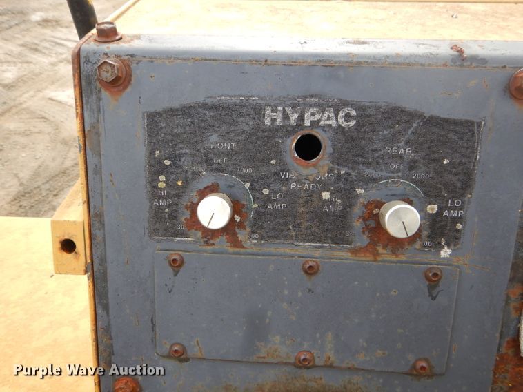 image for item GG9724 Hyster C766A vibratory double drum roller