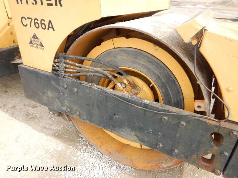 image for item GG9724 Hyster C766A vibratory double drum roller