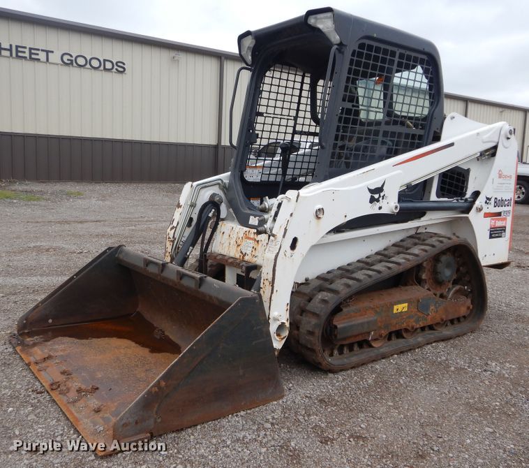 2016 Bobcat T450 tracked skid steer loader in Fairview, OK | Item