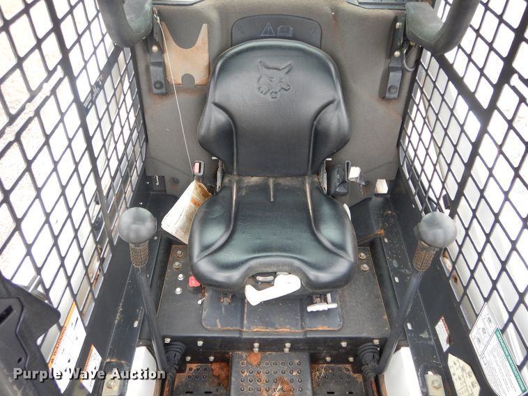 image for item GK9213 2016 Bobcat T450  tracked skid steer loader