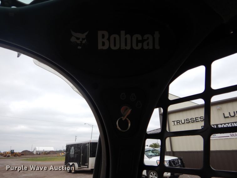 image for item GK9213 2016 Bobcat T450  tracked skid steer loader