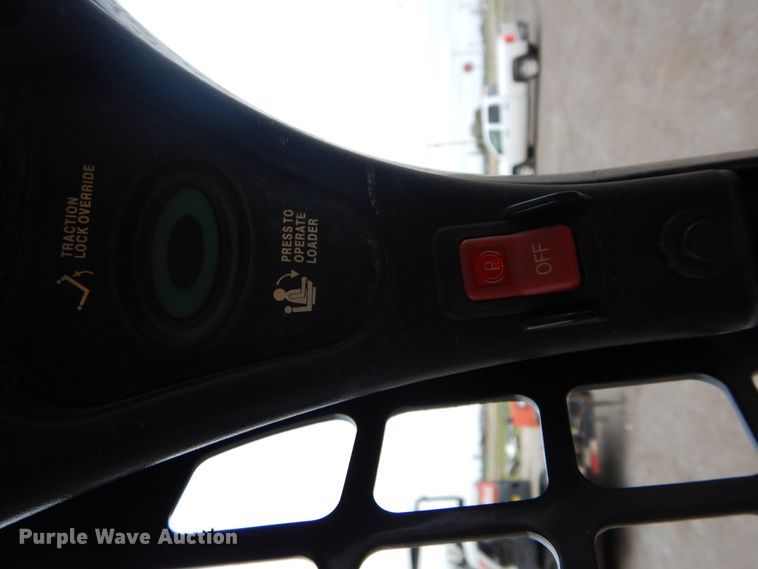 image for item GK9213 2016 Bobcat T450  tracked skid steer loader