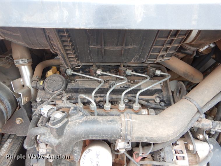 image for item GK9213 2016 Bobcat T450  tracked skid steer loader