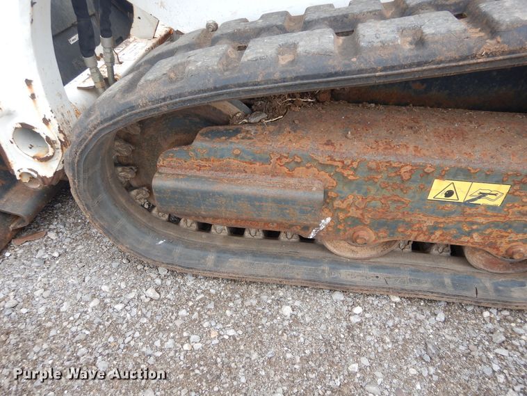 image for item GK9213 2016 Bobcat T450  tracked skid steer loader